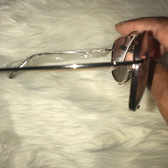 Shades - Picture 8 of 8